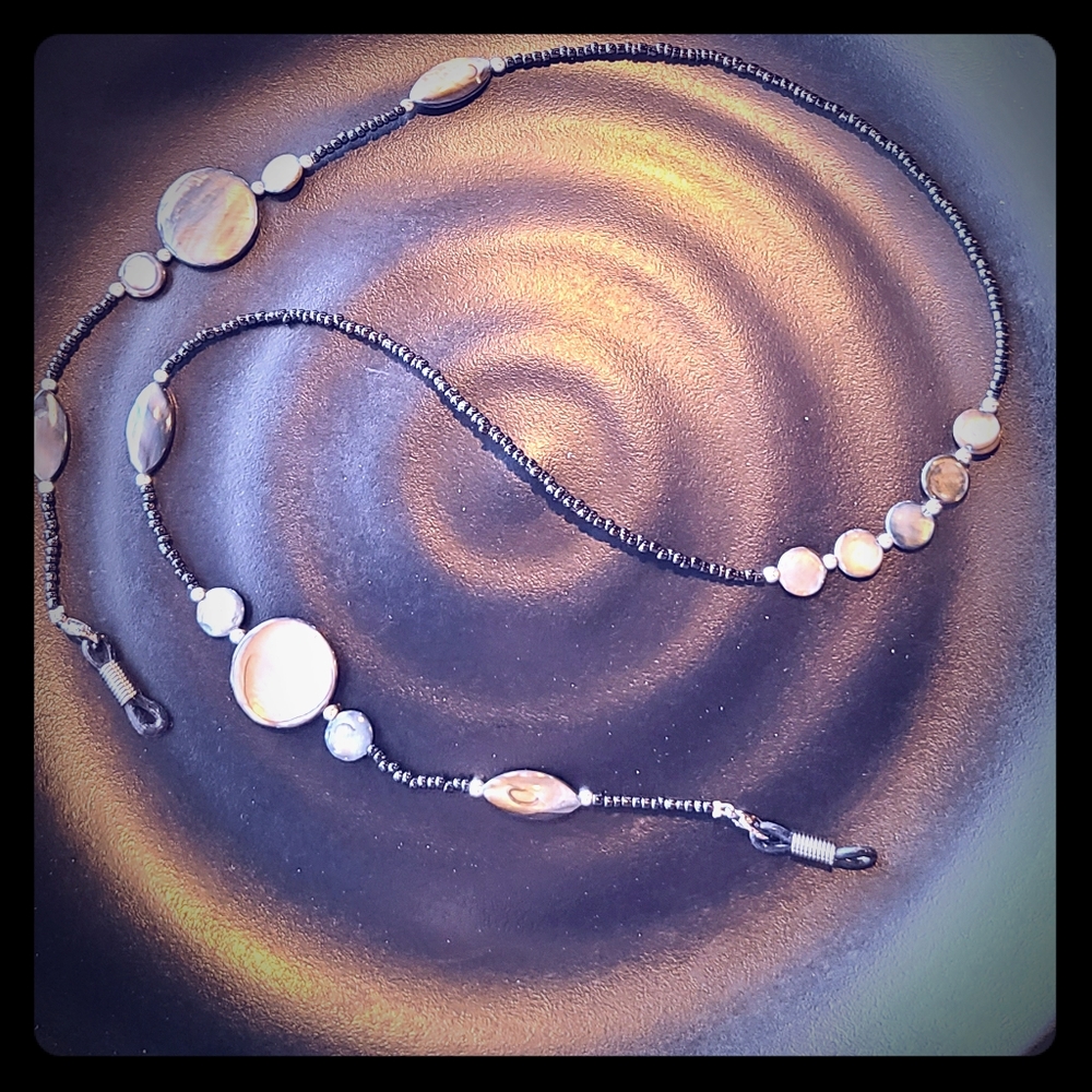 Convertible mask lanyard or eyeglass chain